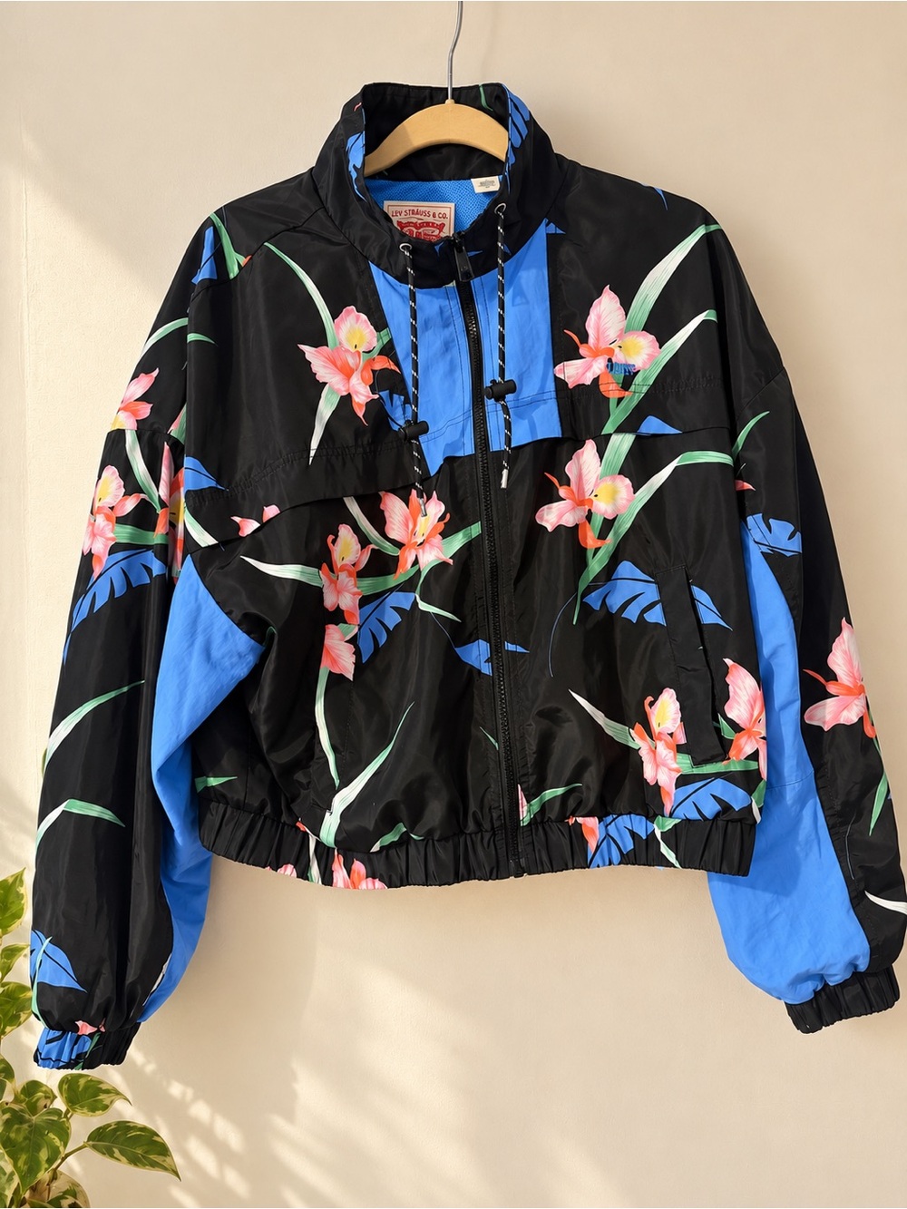 Levi’s Floral Windbreaker Jacket Black Blue Pink Size L